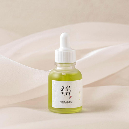 Calming Green Tea & Panthenol Serum for Soothing Skin – 30ml